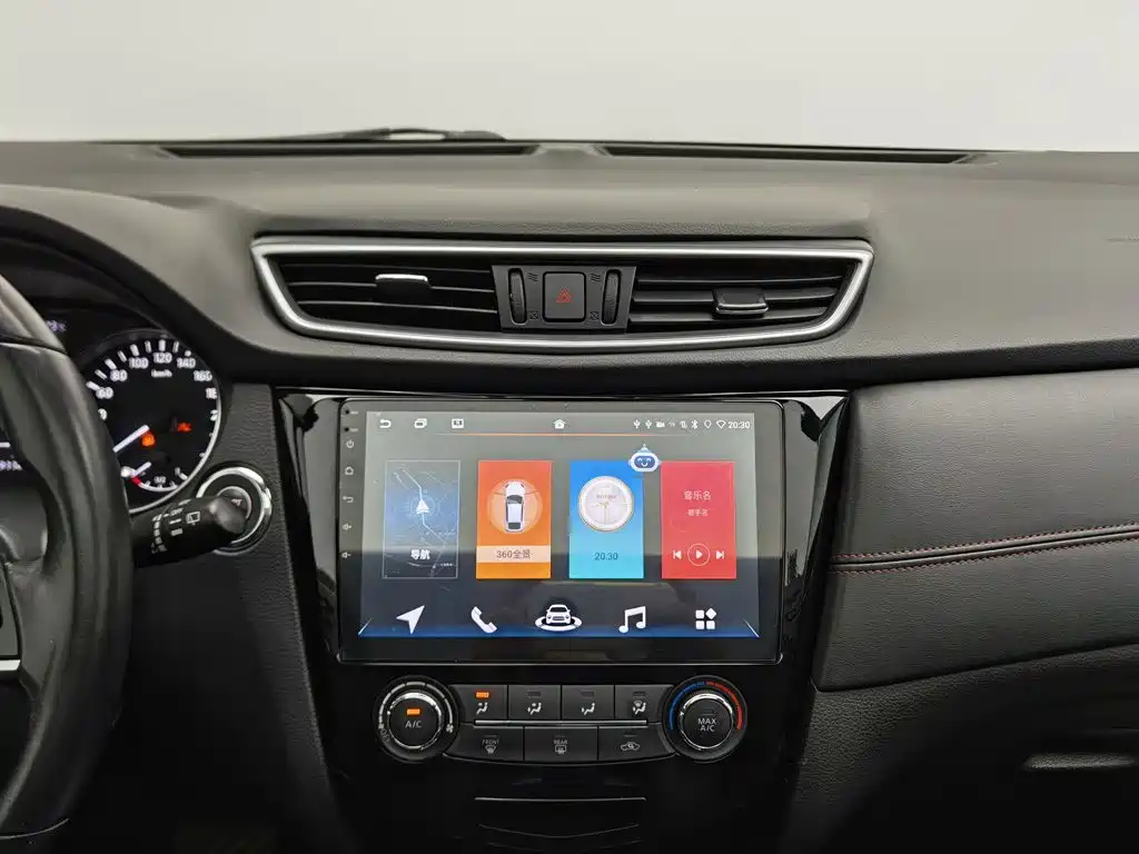 Nissan Qashqai — миниатюра 12