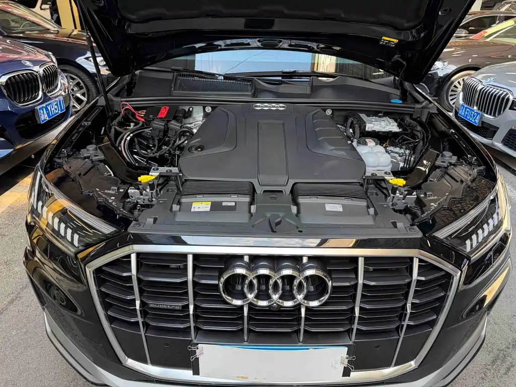 Audi Q7 — миниатюра 36