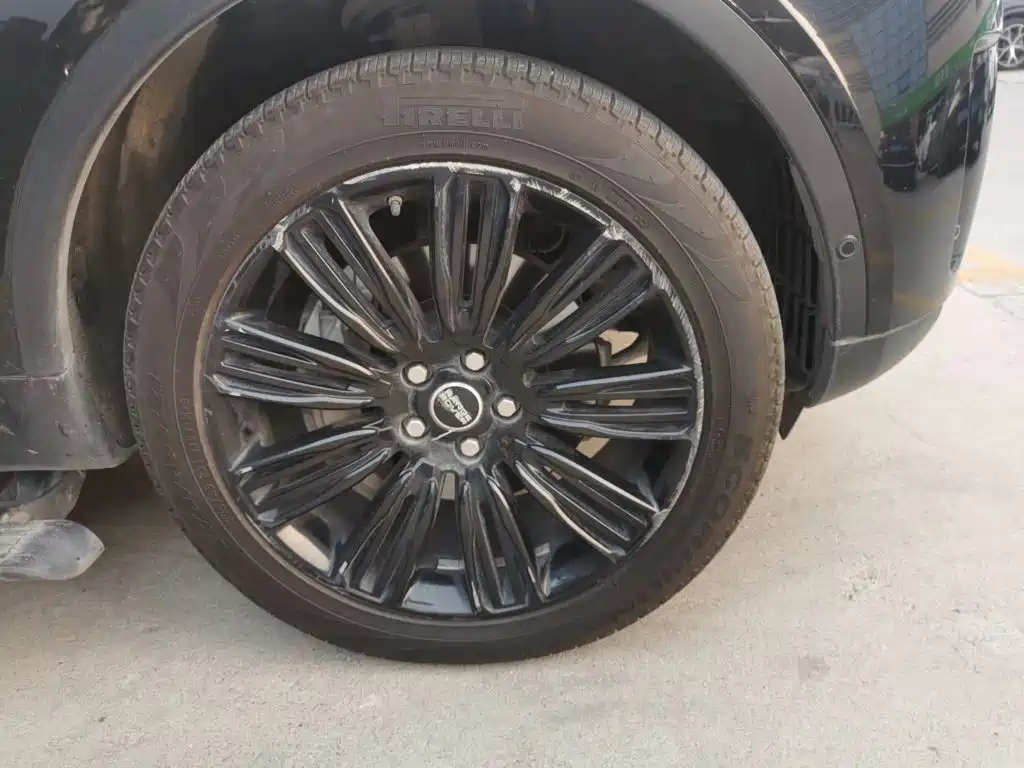 Land Rover Discovery — миниатюра 8