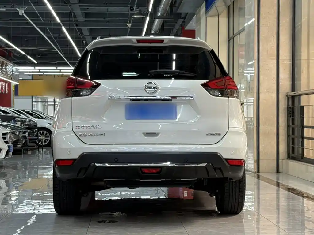 Nissan X-Trail — миниатюра 11