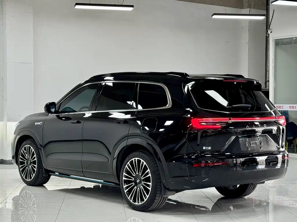 AITO ASK THE WORLD M7