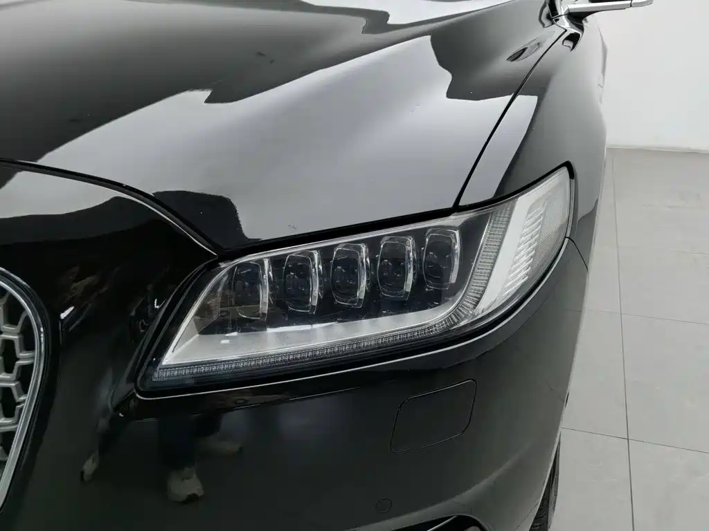 Lincoln Continental — миниатюра 7