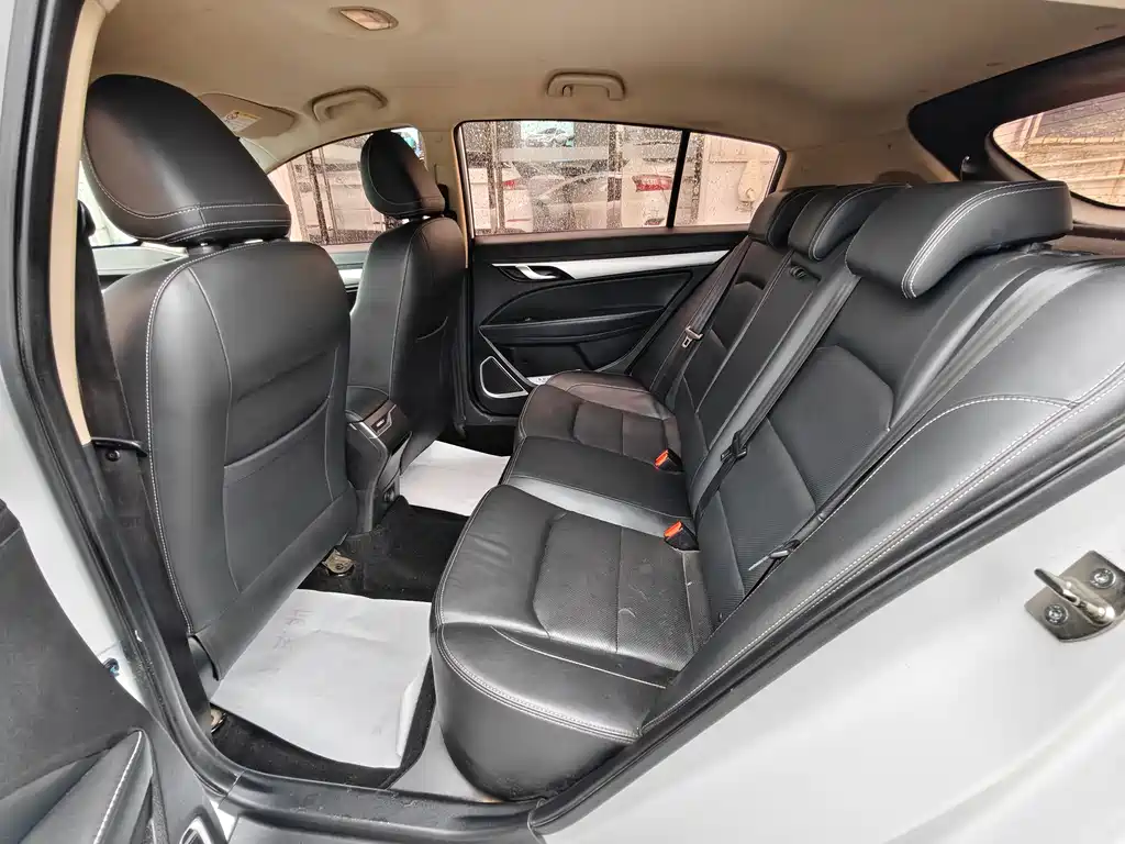Geely Vision S1 — миниатюра 8