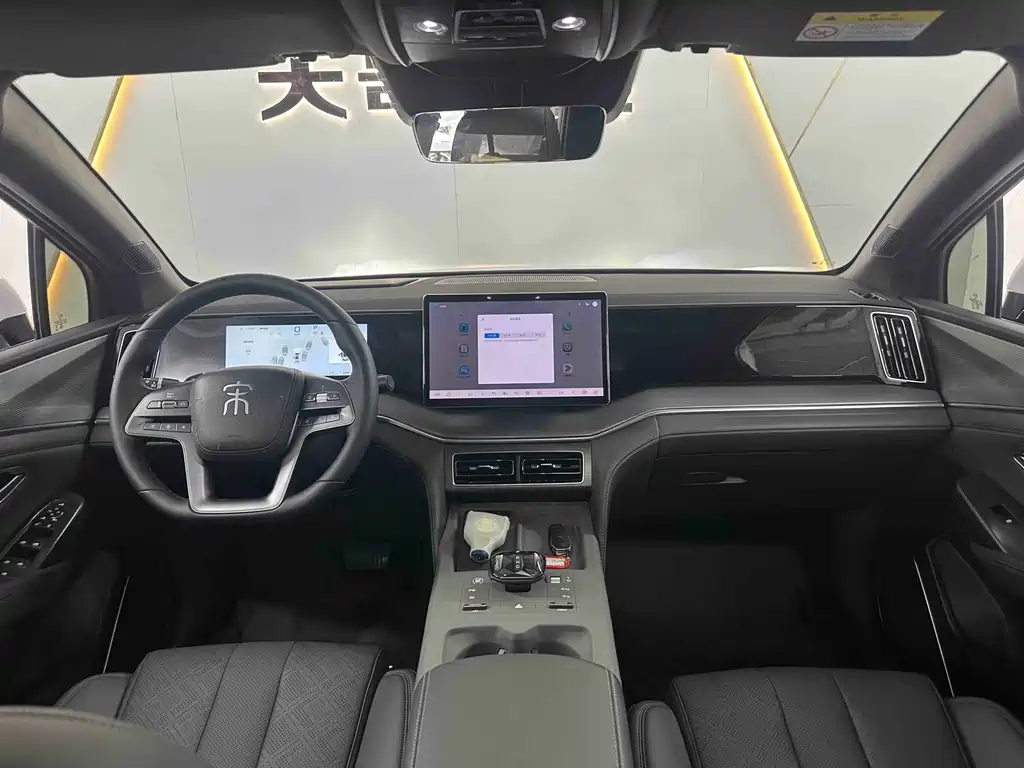 BYD L DM-i — миниатюра 5