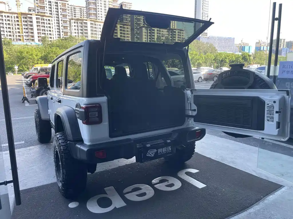Jeep Wrangler — миниатюра 16