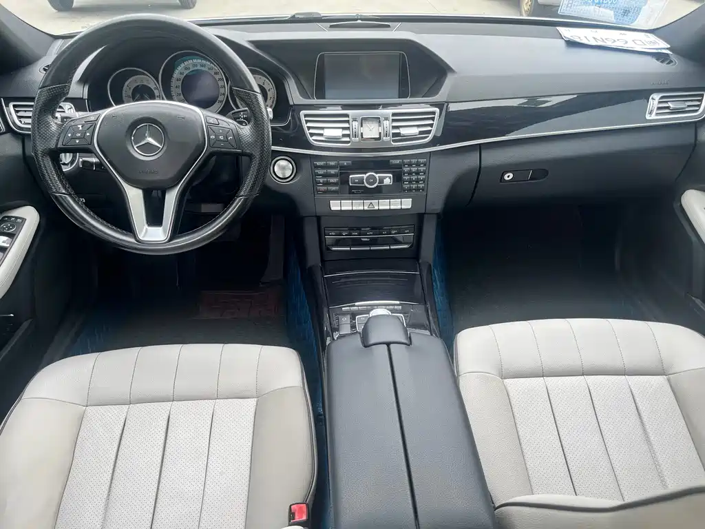 Mercedes-Benz E-Class — миниатюра 8