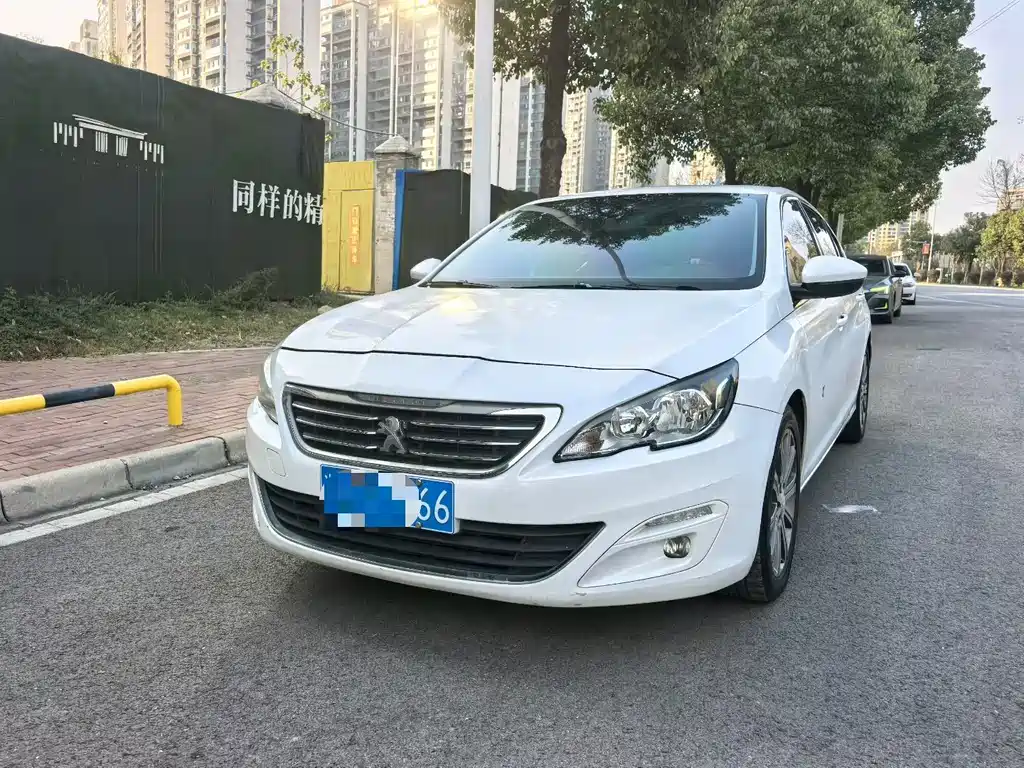 Peugeot 408 2016