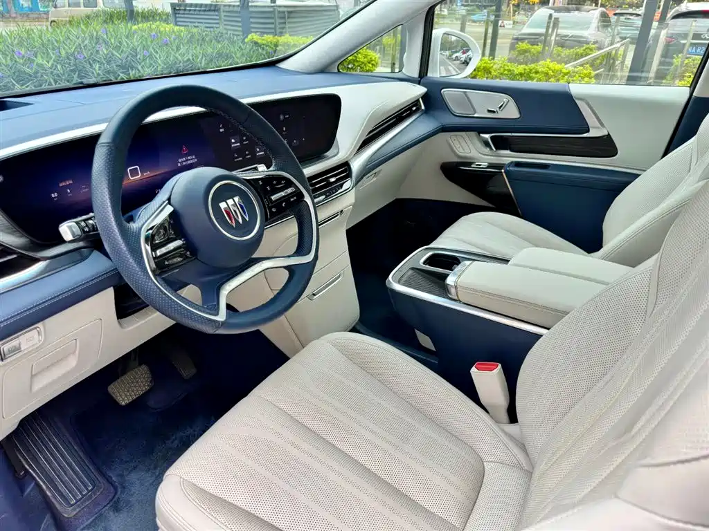Buick Century 2023 2.0T мест