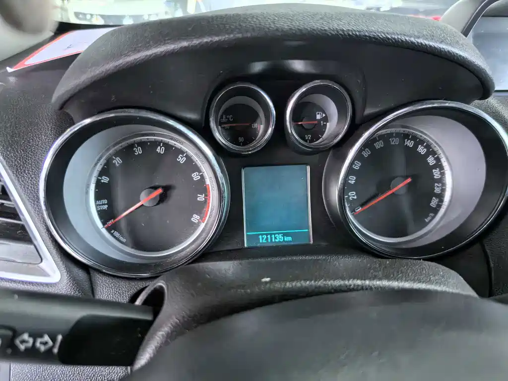 Buick Encore — миниатюра 12