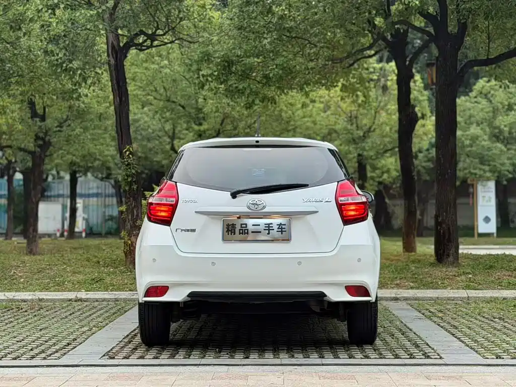 Toyota Yaris L — миниатюра 16
