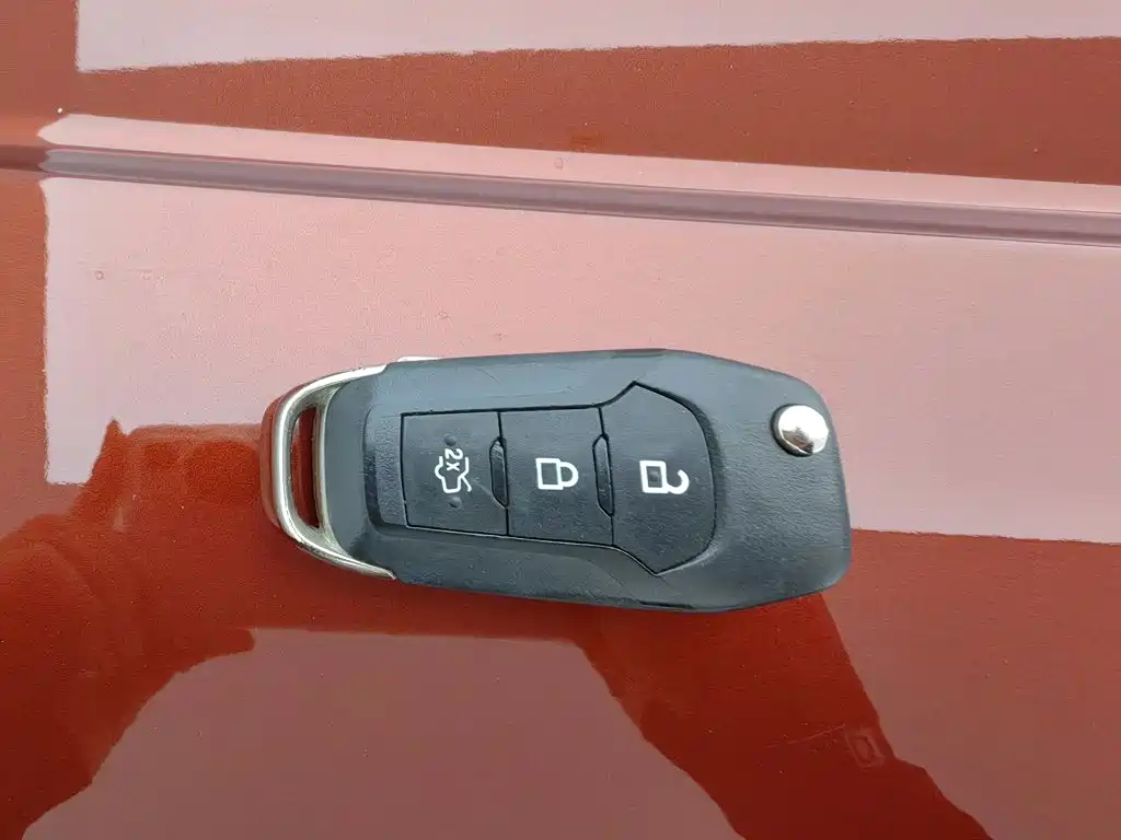 Ford Everest — миниатюра 19