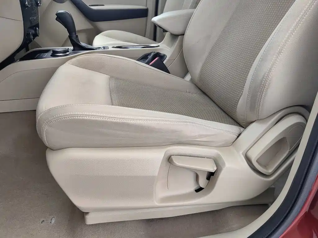 Ford Everest — миниатюра 20