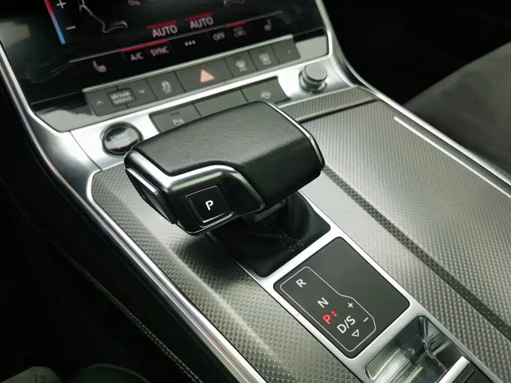 Audi A6L — миниатюра 13