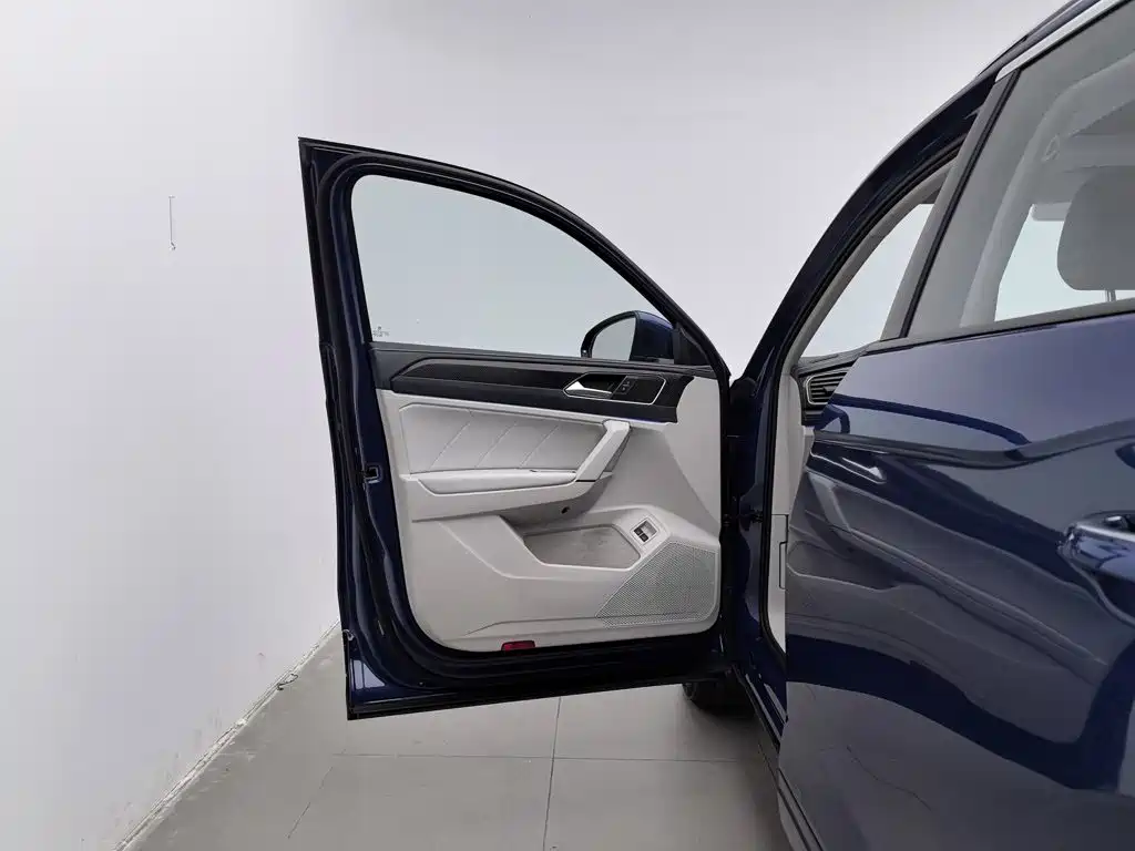 Volkswagen Tayron GTE — миниатюра 8