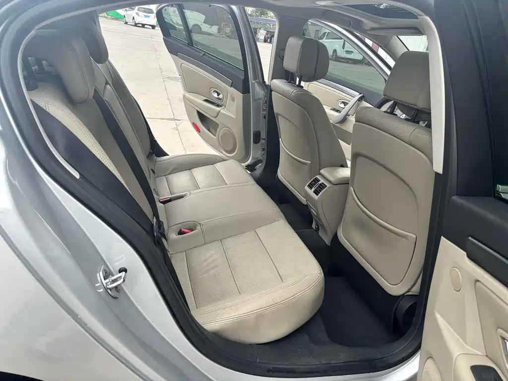 Renault Laguna 2.0T, фото 10
