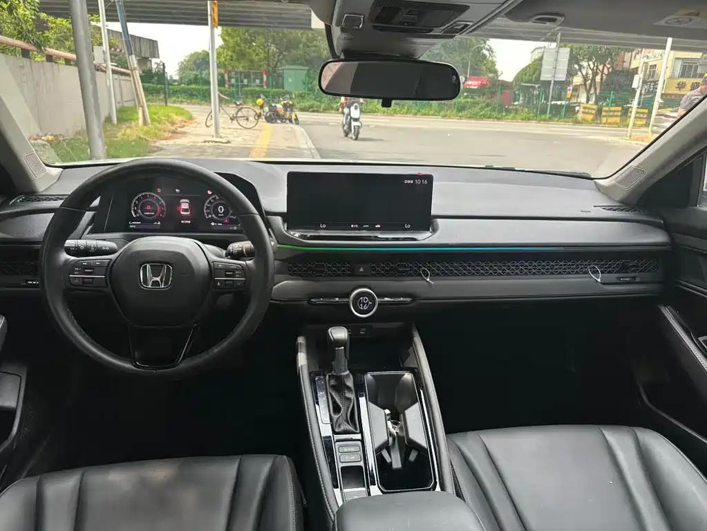 Honda Accord — миниатюра 6