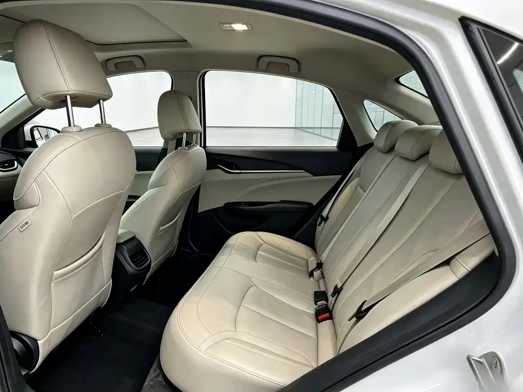 Buick Excelle — миниатюра 5