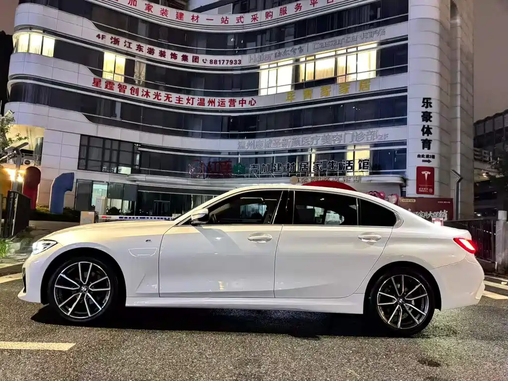 BMW 3 Series — миниатюра 3