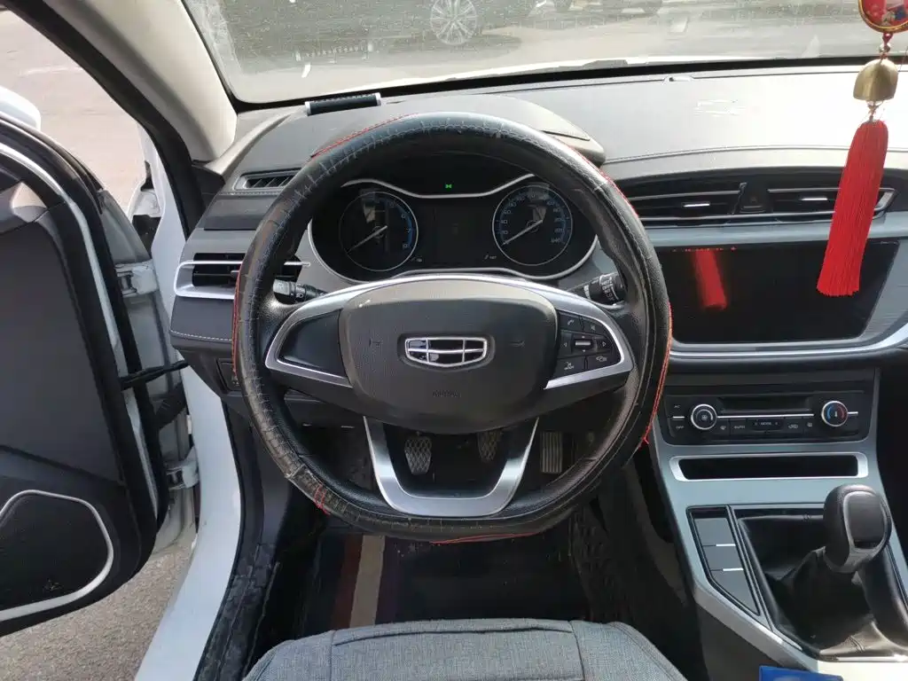 Geely Emgrand - фото 6