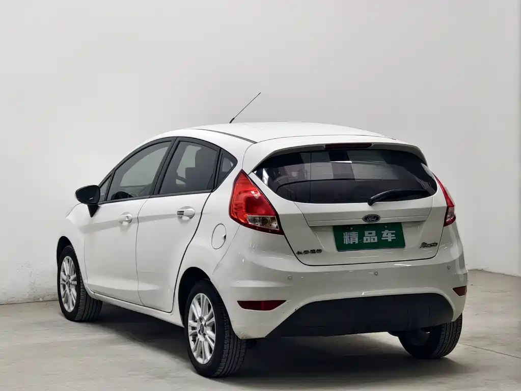 Ford Fiesta — миниатюра 6