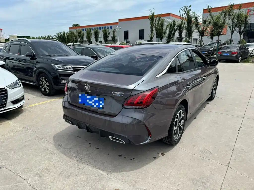 MG MG5 180DVVT CVT Youth Luxury Edition, фото 4