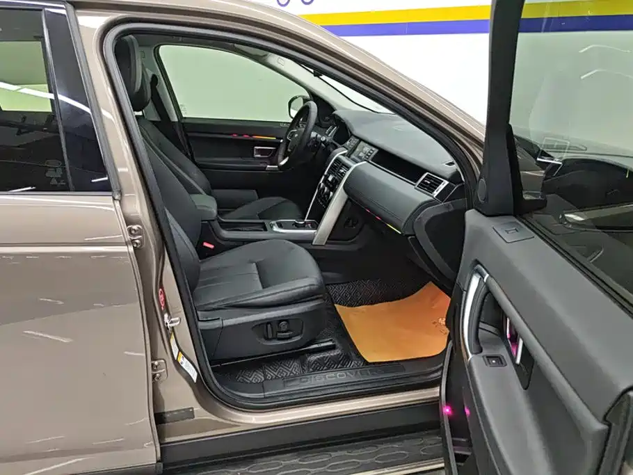 Land Rover Discovery Sport — миниатюра 8