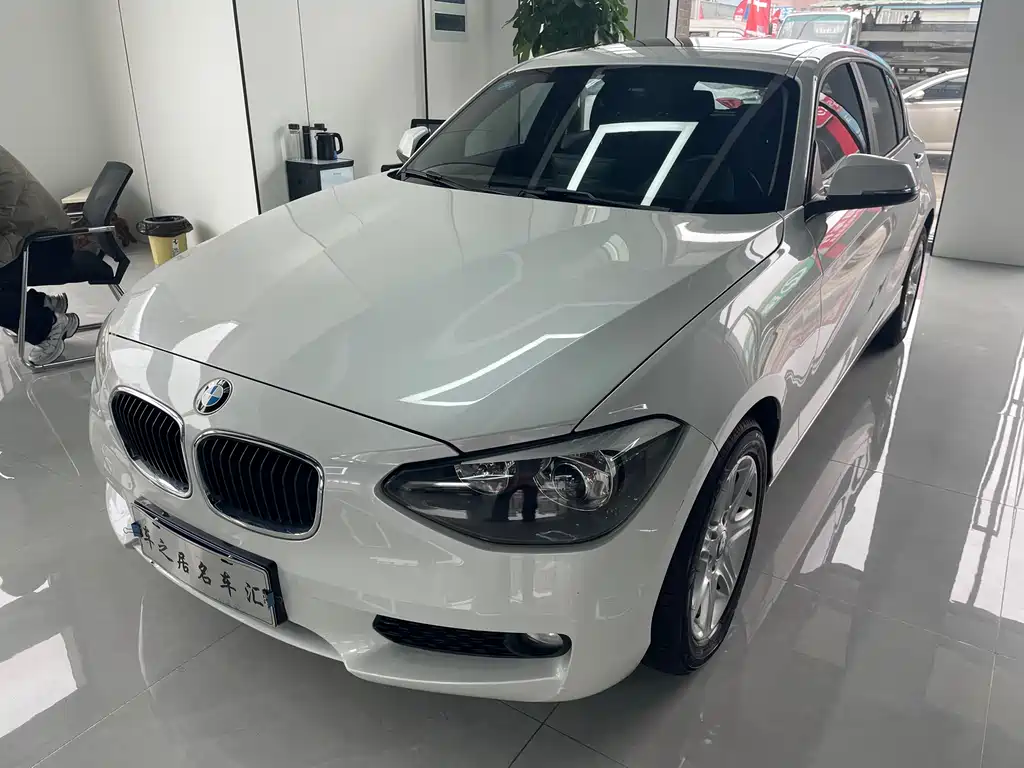 BMW 1 Series (Import) 2015