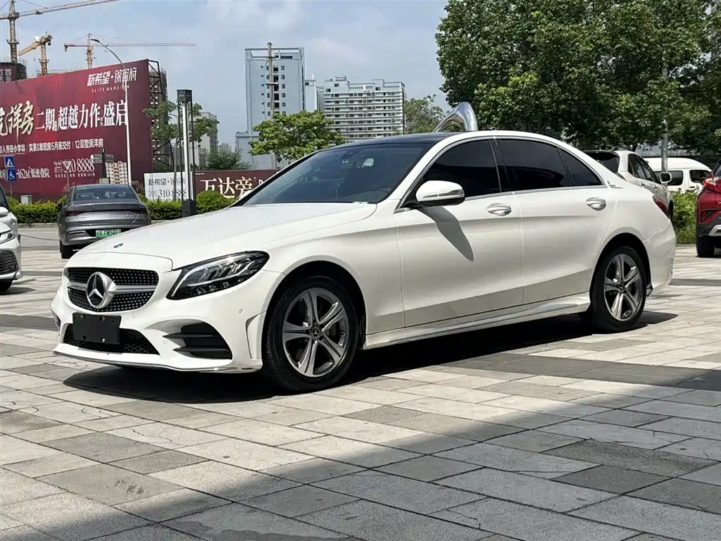 Mercedes-Benz C-Class 2020