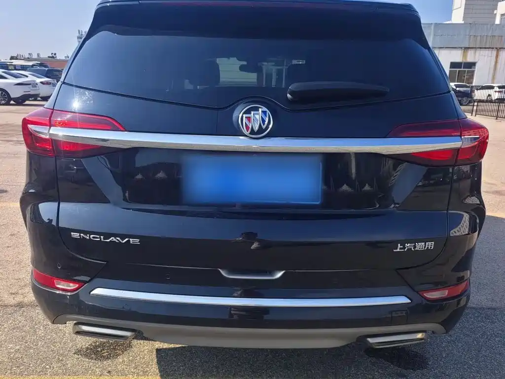 Buick Enclave — миниатюра 3