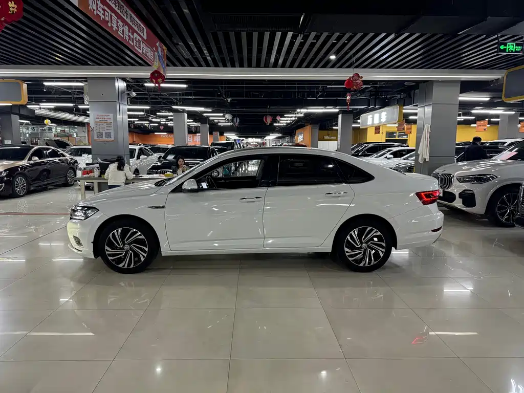 Volkswagen Sagitar 2019 280TSI DSG Luxury VI