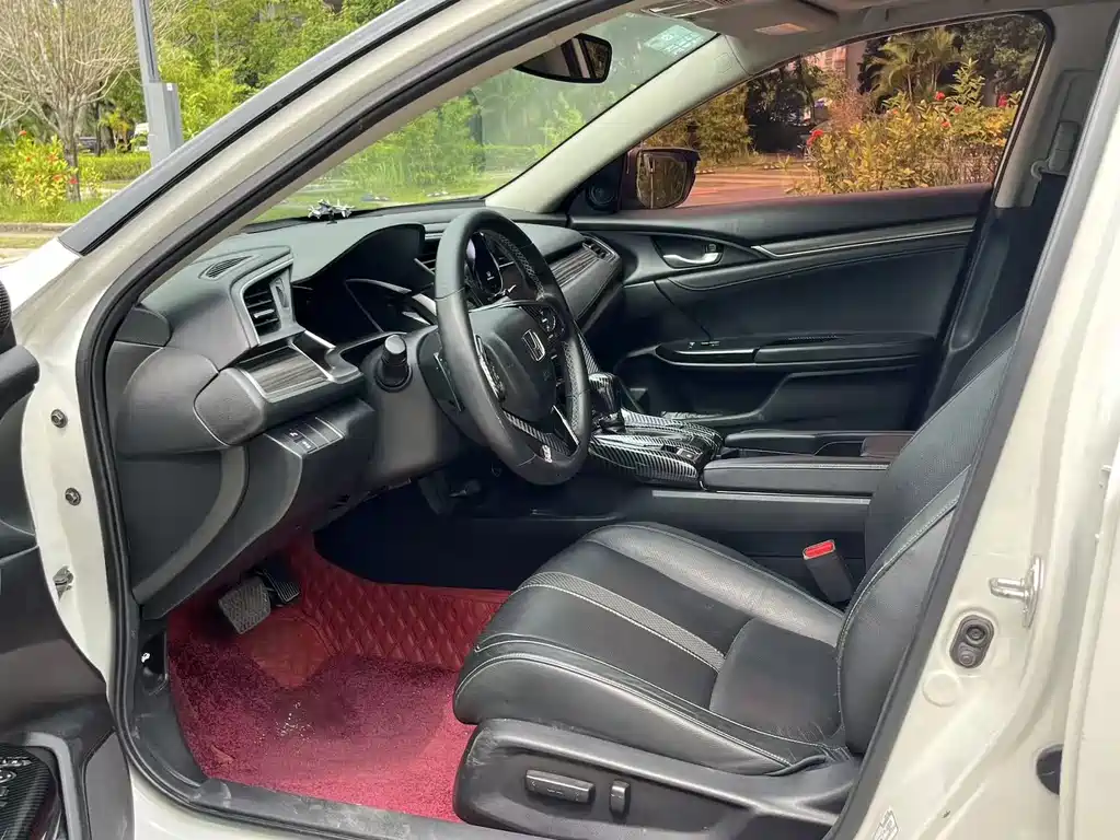 Honda Civic 2019 220TURBO CVT V