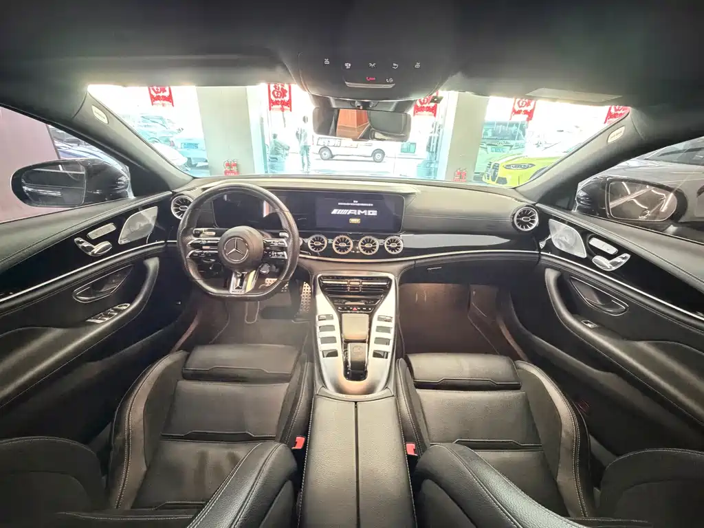 MERCEDES-BENZ AMG GT