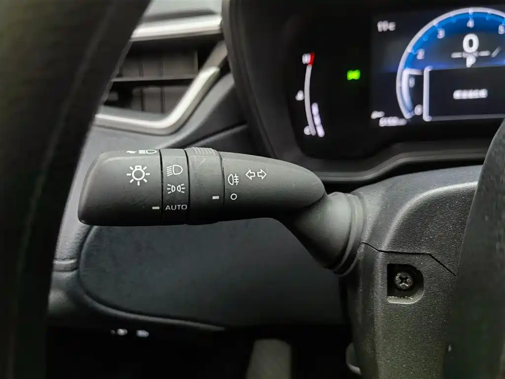 Toyota Frontlander 2.0L CVT Luxury Edition, фото 16