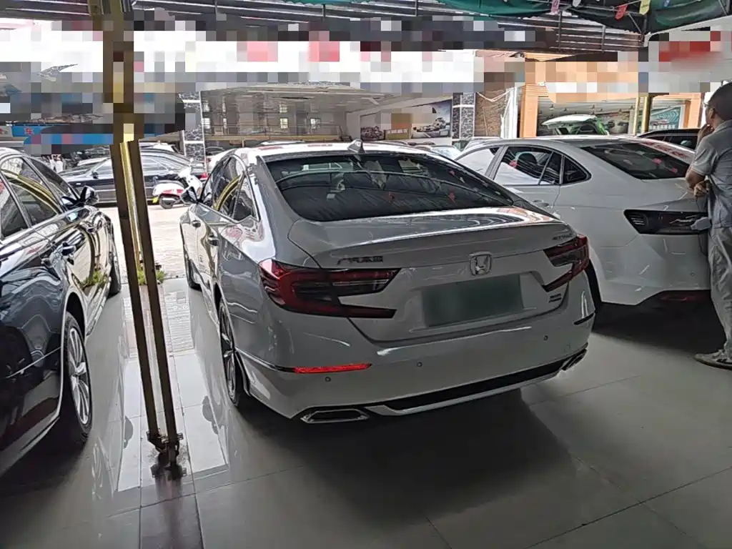 Honda Accord — миниатюра 5