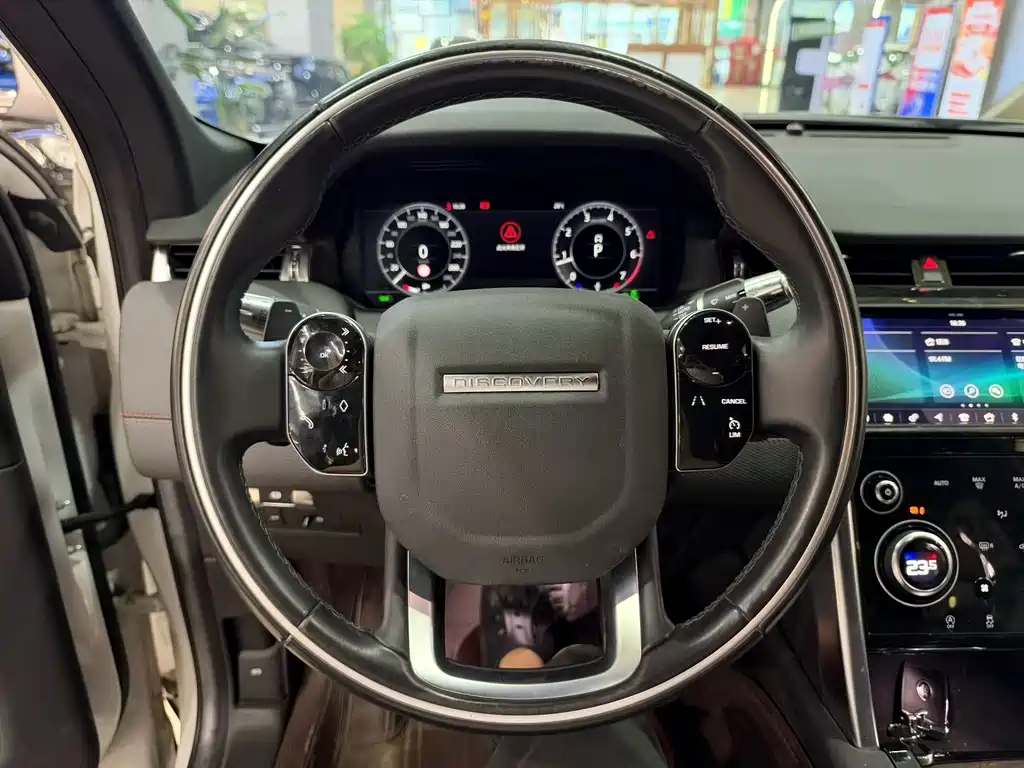 Land Rover Discovery Sport — миниатюра 6