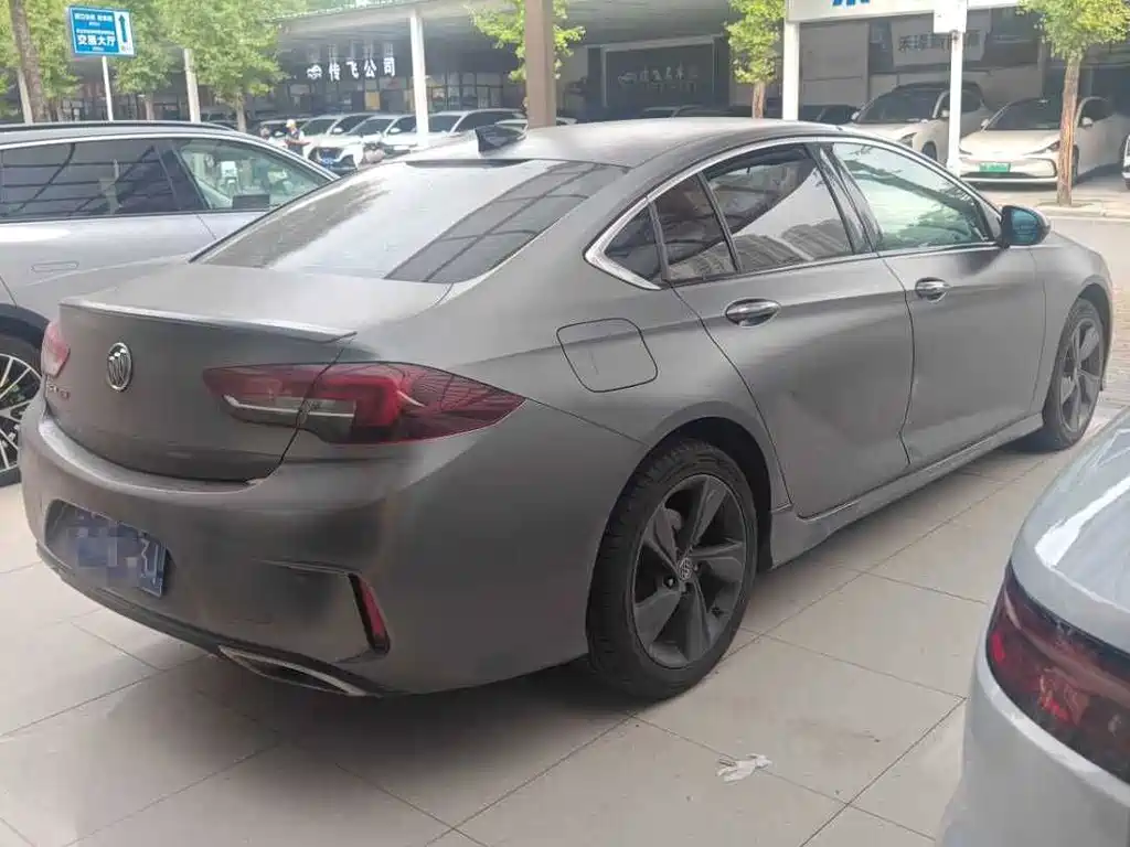 Buick Regal — миниатюра 8