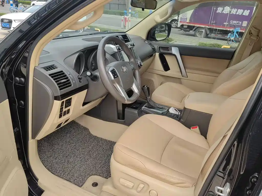 Toyota Prado (Import) — миниатюра 5