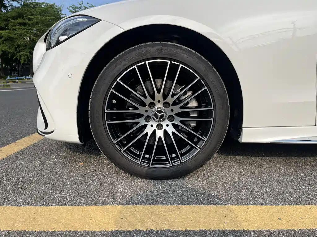 Mercedes-Benz C-Class — миниатюра 14