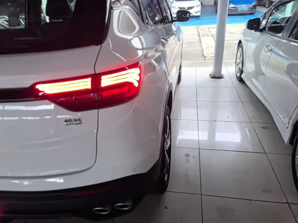 Geely Binyue — миниатюра 8