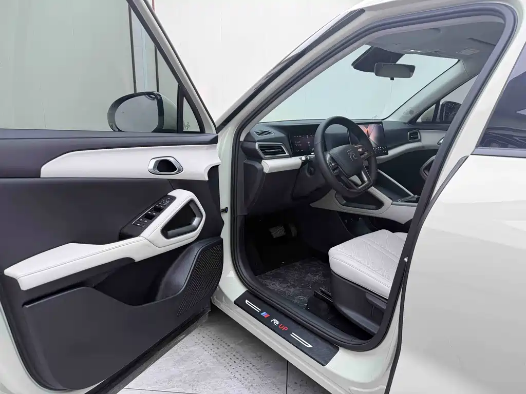 BYD Yuan UP — миниатюра 7
