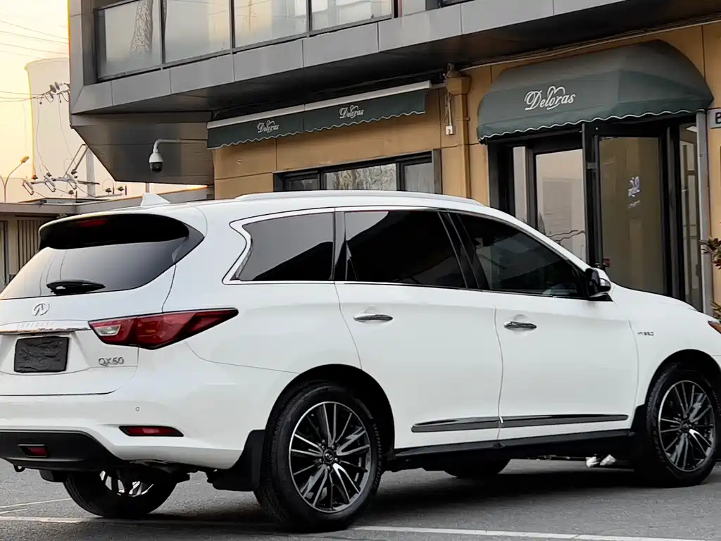 INFINITI QX60