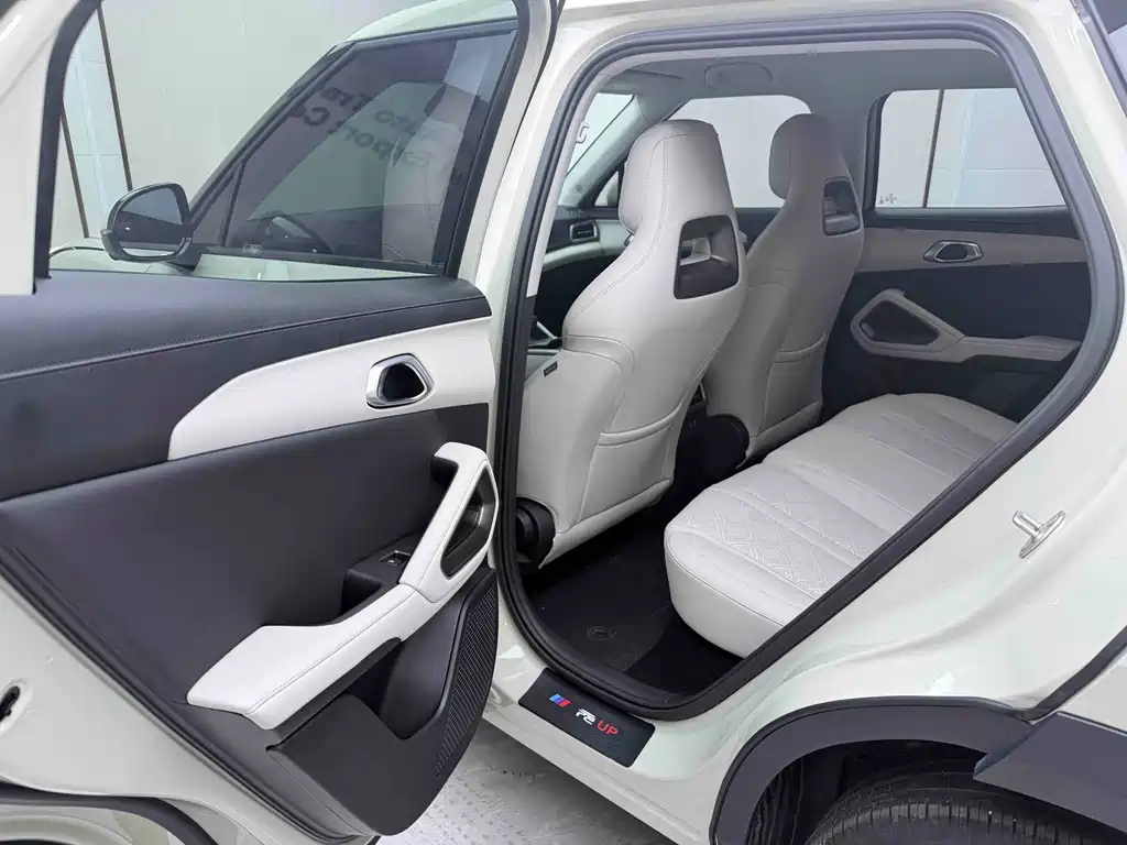 BYD Yuan UP — миниатюра 13