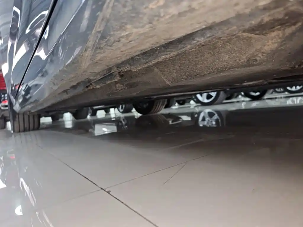Audi A6L — миниатюра 21