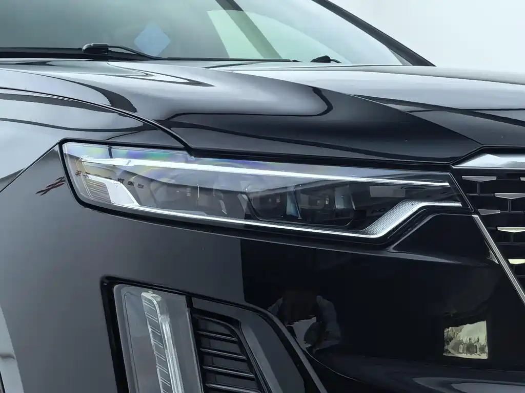 Cadillac XT6 2021 28T мест Luxury