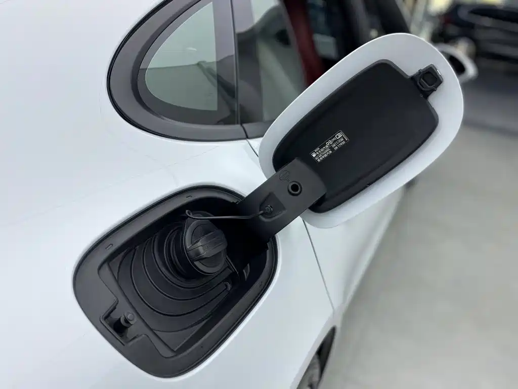 Porsche Panamera — миниатюра 32
