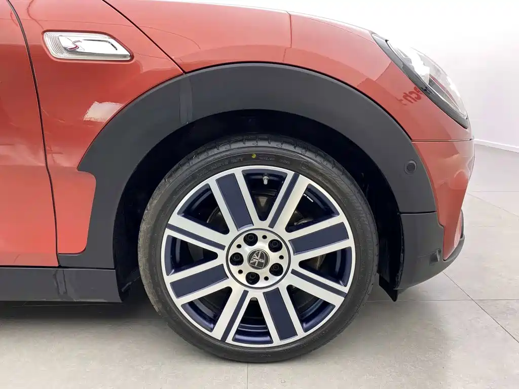 MINI Mini Clubman — миниатюра 4
