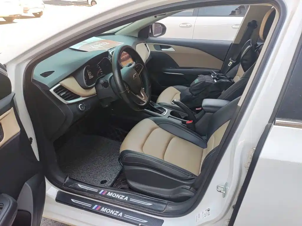 Chevrolet Monza — миниатюра 15