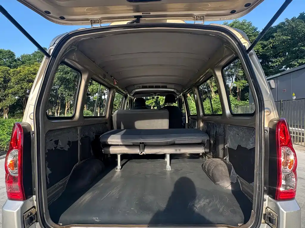 Wuling Rongguang — миниатюра 9