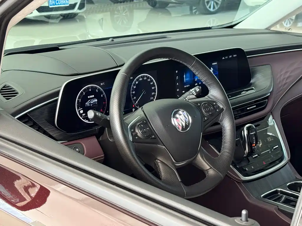 Buick GL8 — миниатюра 6