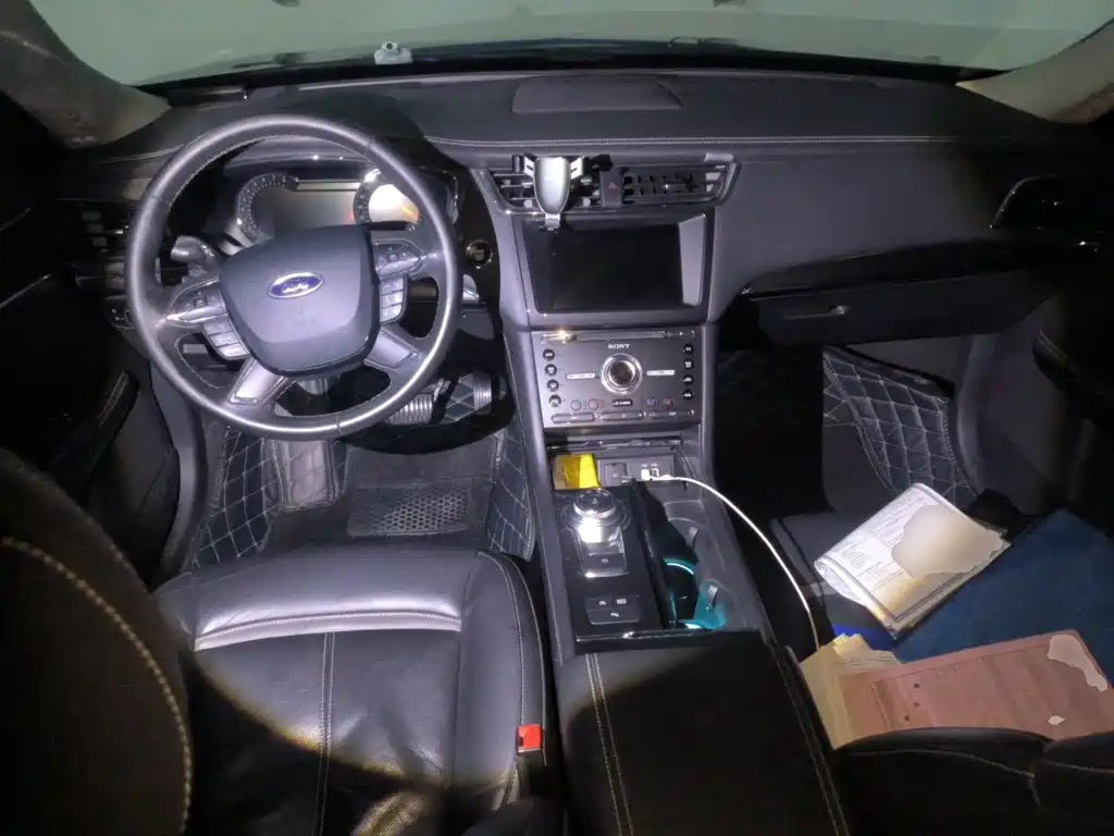 Ford Taurus — миниатюра 5